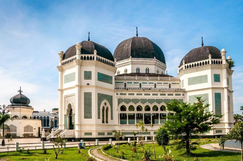 Grand Antares Hotel Medan Extérieur photo