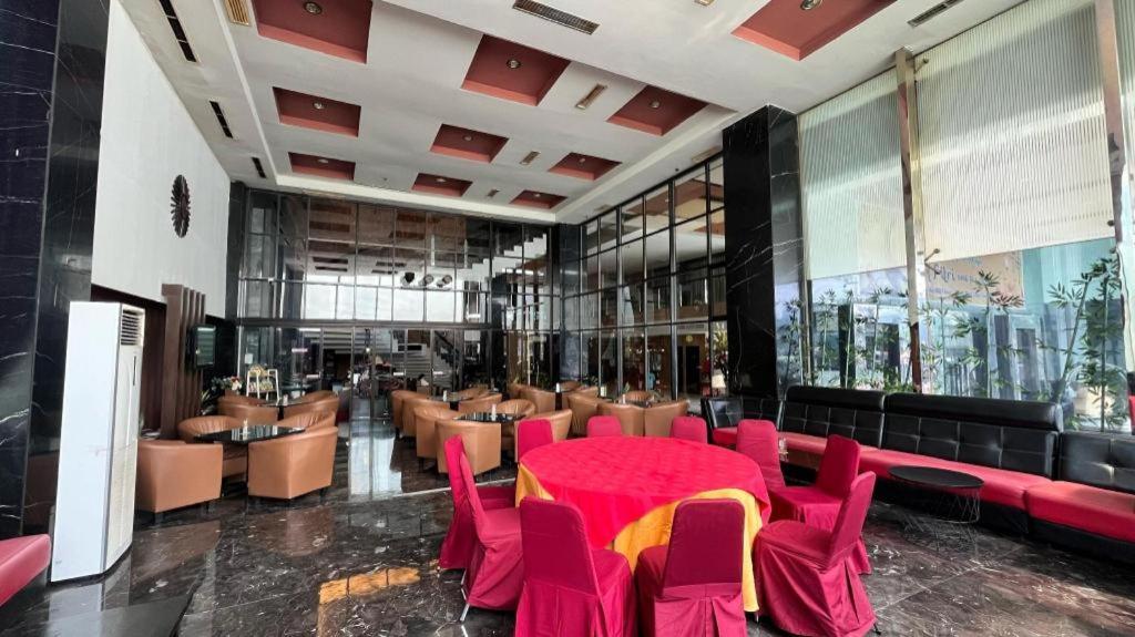 Grand Antares Hotel Medan Extérieur photo