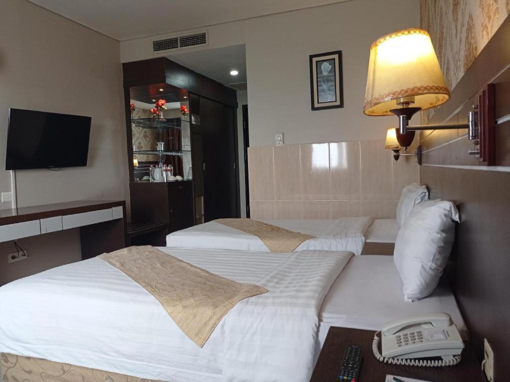 Grand Antares Hotel Medan Extérieur photo