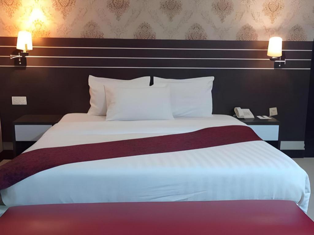 Grand Antares Hotel Medan Extérieur photo