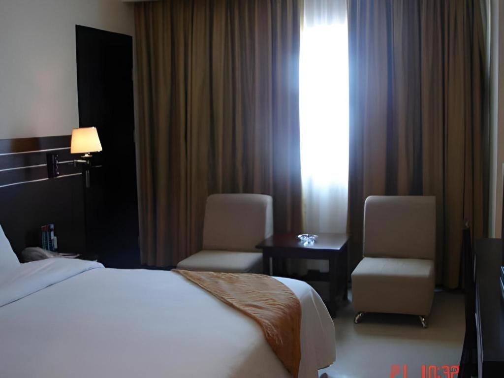 Grand Antares Hotel Medan Extérieur photo