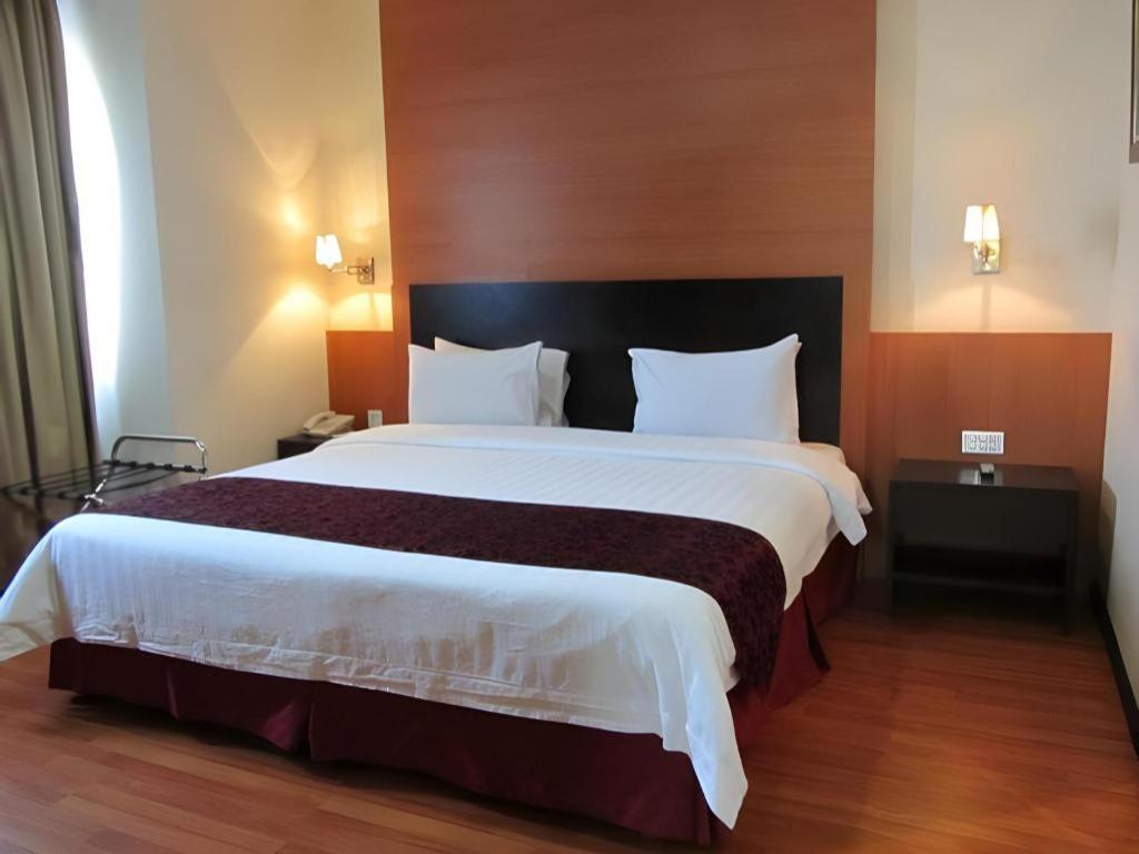 Grand Antares Hotel Medan Extérieur photo