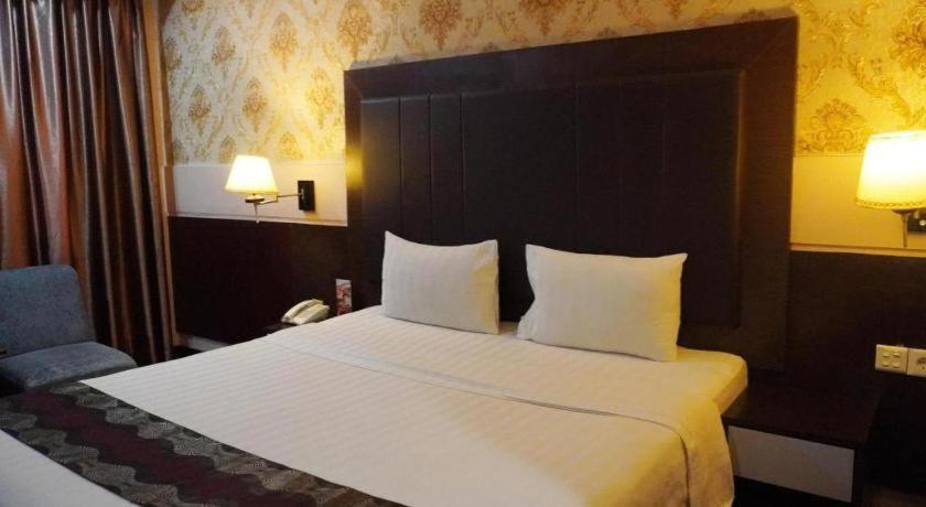 Grand Antares Hotel Medan Extérieur photo