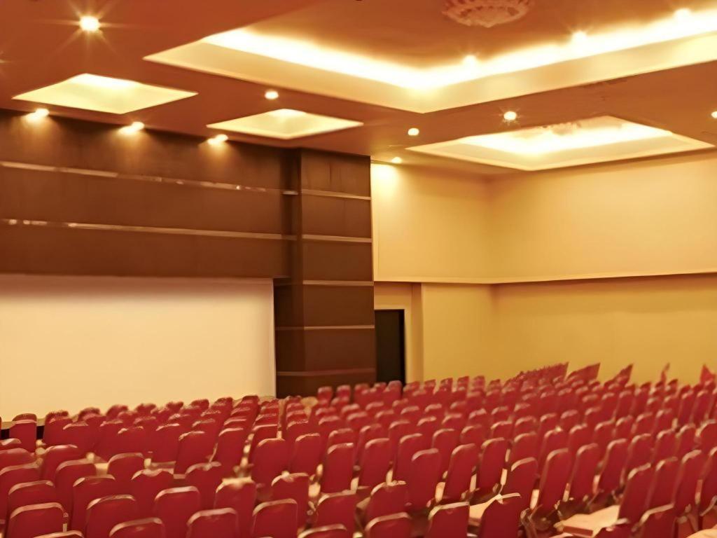 Grand Antares Hotel Medan Extérieur photo