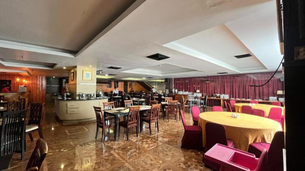 Grand Antares Hotel Medan Extérieur photo