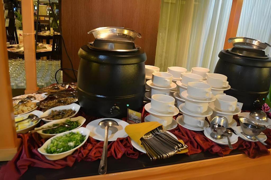 Grand Antares Hotel Medan Extérieur photo